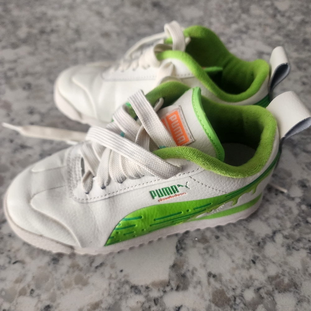 Shoes - Picture 3 of 4